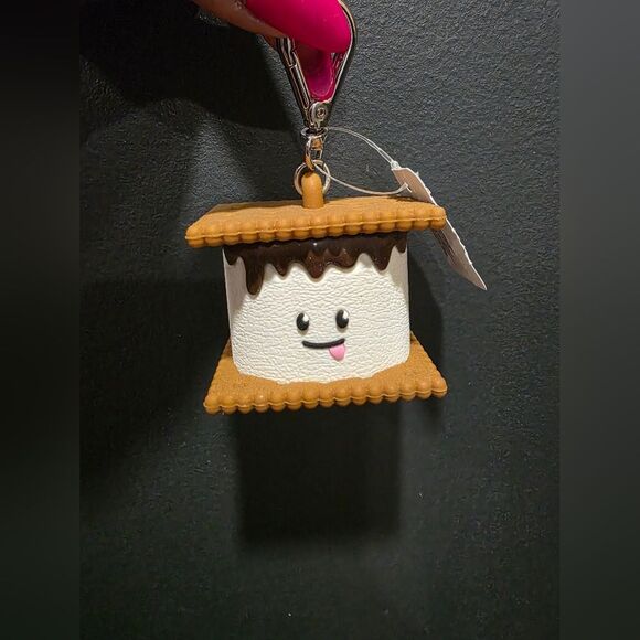 Bath And Body Works S’more Pocketbac Holder NWT Charm BBW Collectible - Picture 1 of 6